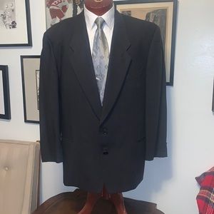 Armani 2pc 2 button size 42R